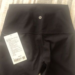 Lululemon NWT Wunder Under High Rise Crop 23 inch black